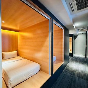 Premium Single Room Mixed